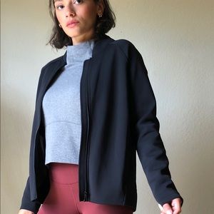 Lululemon black bomber jacket